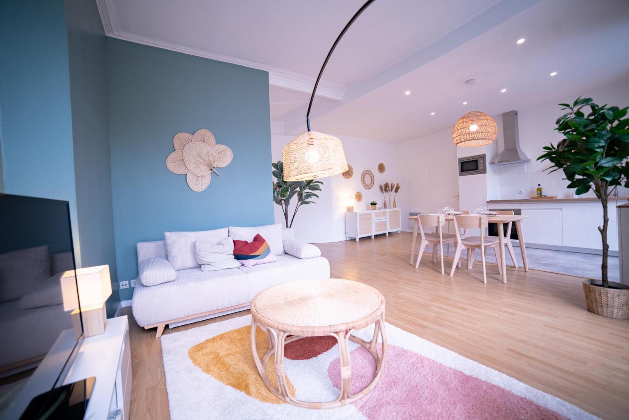 La Vue Royale - Face Au Chateau - Wifi - 4 Personnes 波城 外观 照片